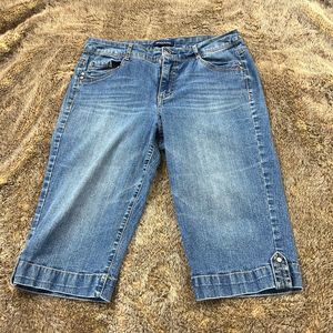 Bandalino denim clam diggers size 30